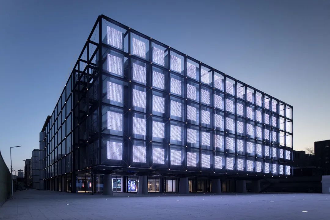 1744363589487496.jpg 12.jpg